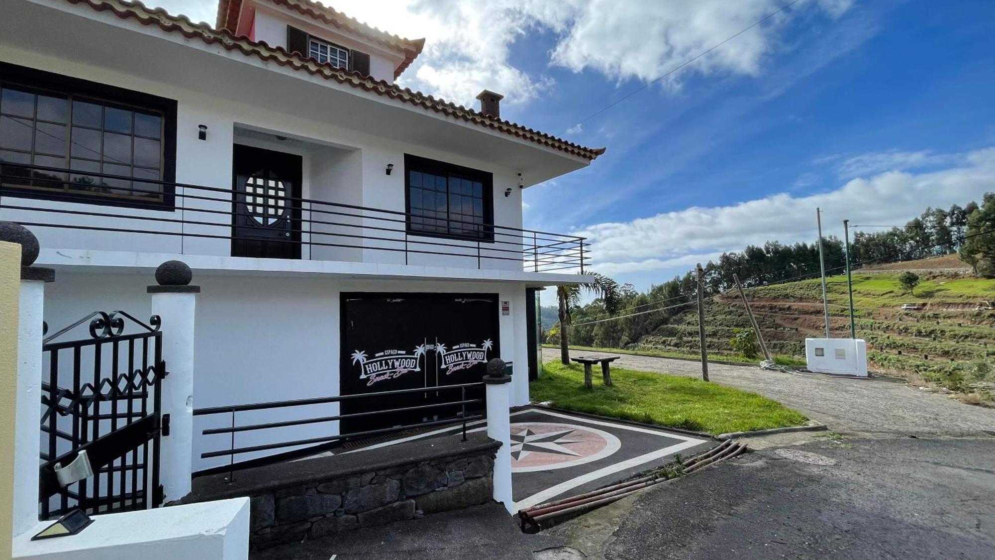 Hollywood Villa Campanário Exterior foto